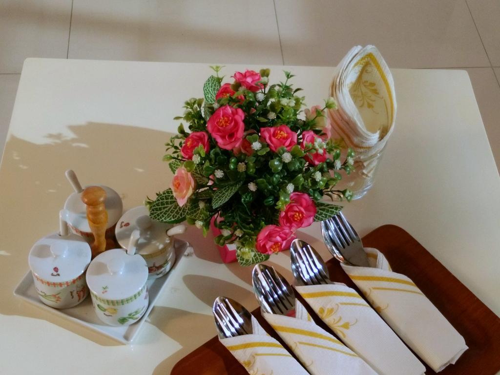 バンボー Proud Gardenアパートホテル エクステリア 写真